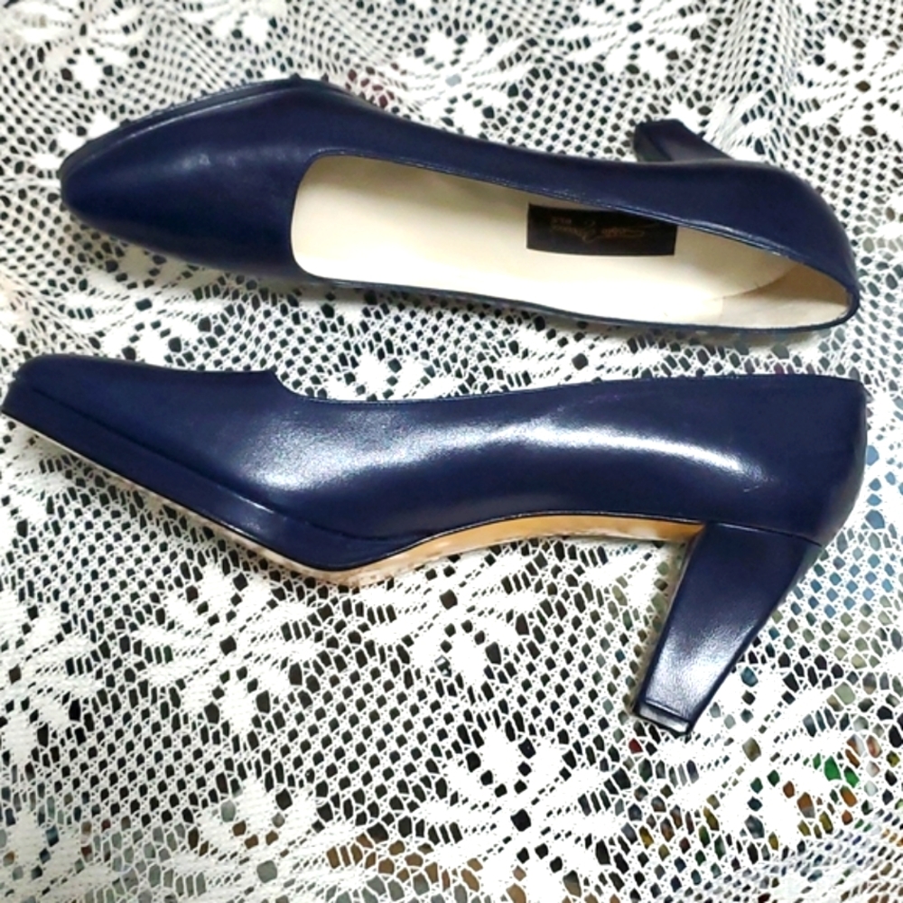 Sesto Meucci Ole Women's Leather Heels size  9 1/2 Very good condition